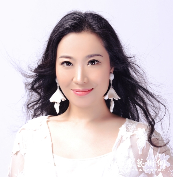 山东歌唱家李美丽：以声传情铸经典 深耕艺苑谱新篇