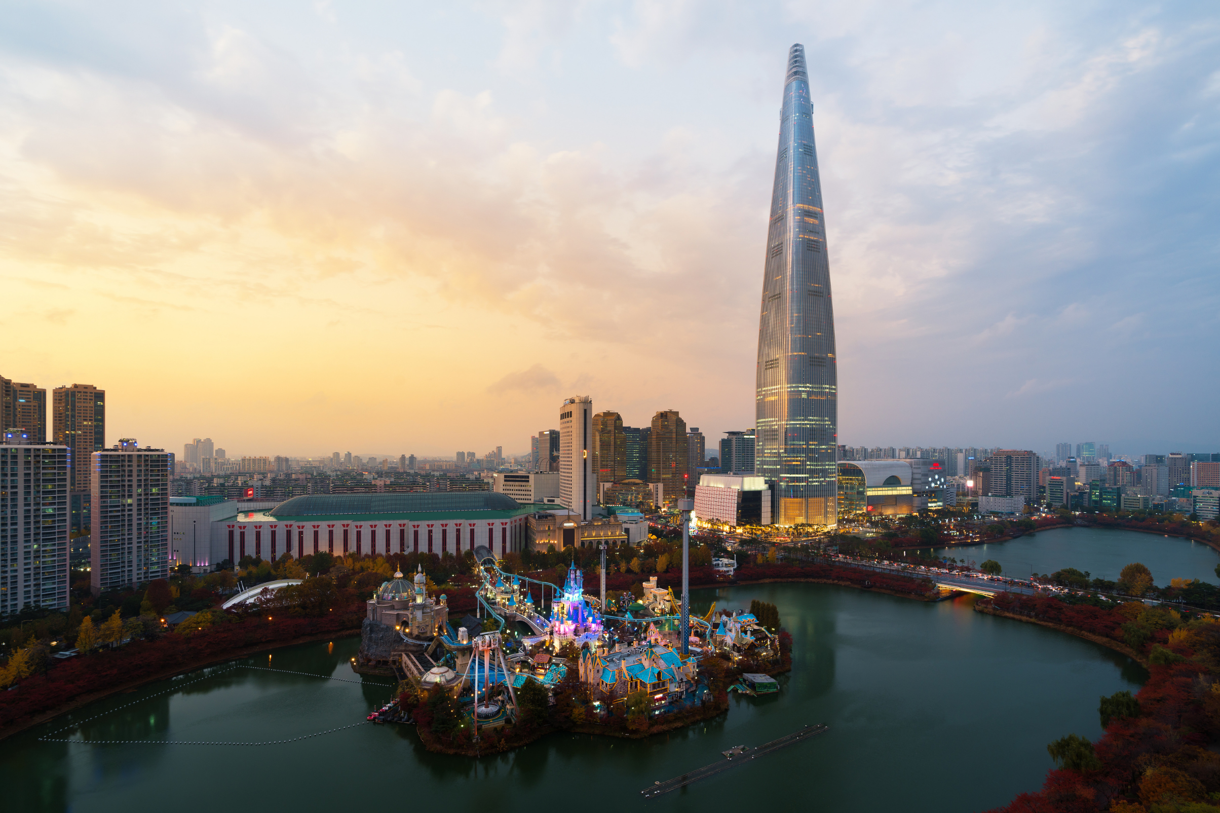 山东建大出国留学服务有限公司韩国专升本留学项目——录取率高达98%,助力学子实现升学国际化发展